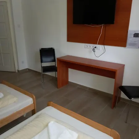 Hostel Oereg-to Youth
