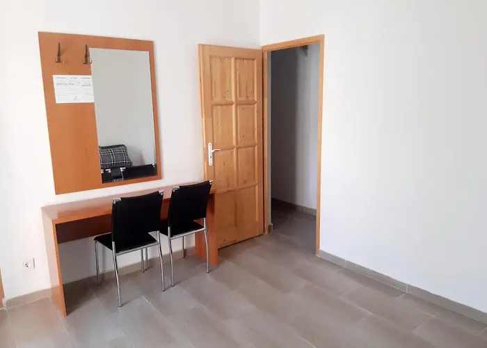 Oereg-to Youth Hostel